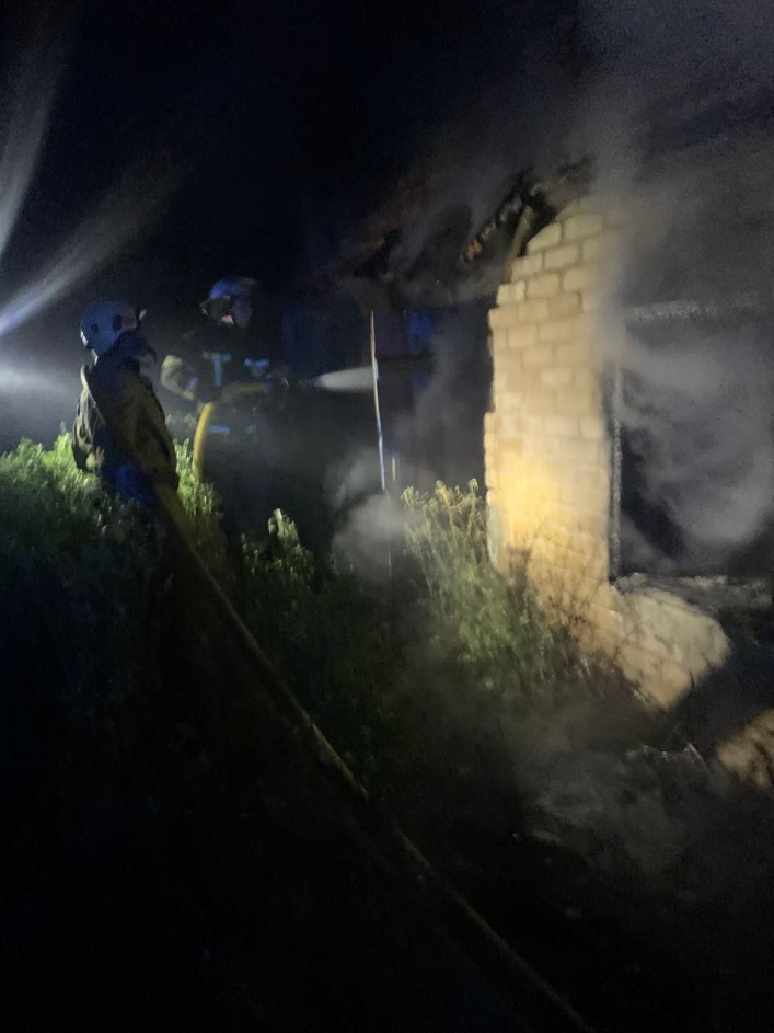 В селе под Мелитополем сгорел частный дом (фото)